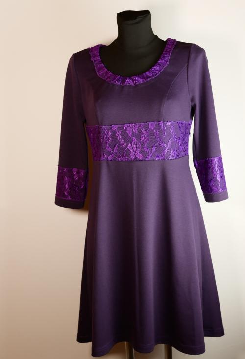 Elastisch, weich und doch elegant. Romanitjersey ist ein toller Kompromiss zwischebn Eleganz und Tragekomfort.