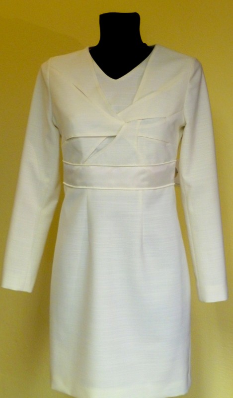Kleid mit verschlungenem Vorderteil 